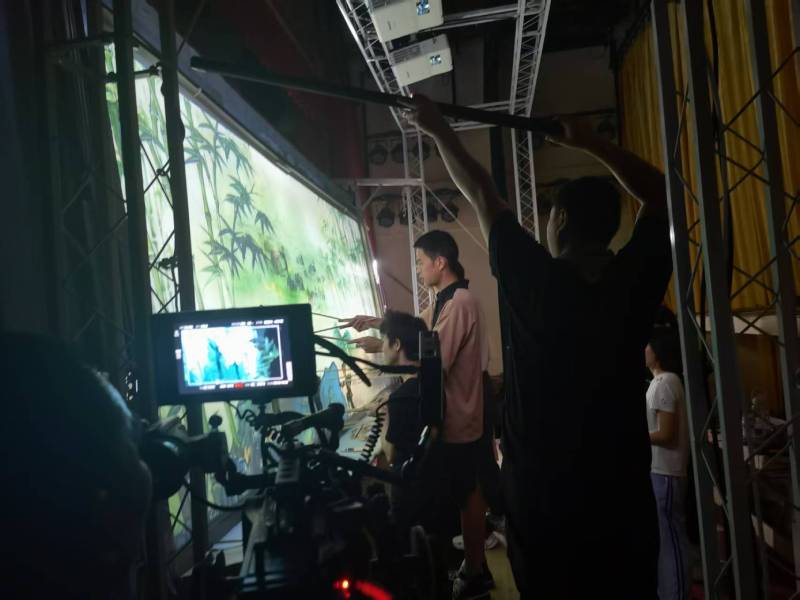 榆林TVC拍摄公司：美妆时尚造梦师，雕琢细节中的高级质感